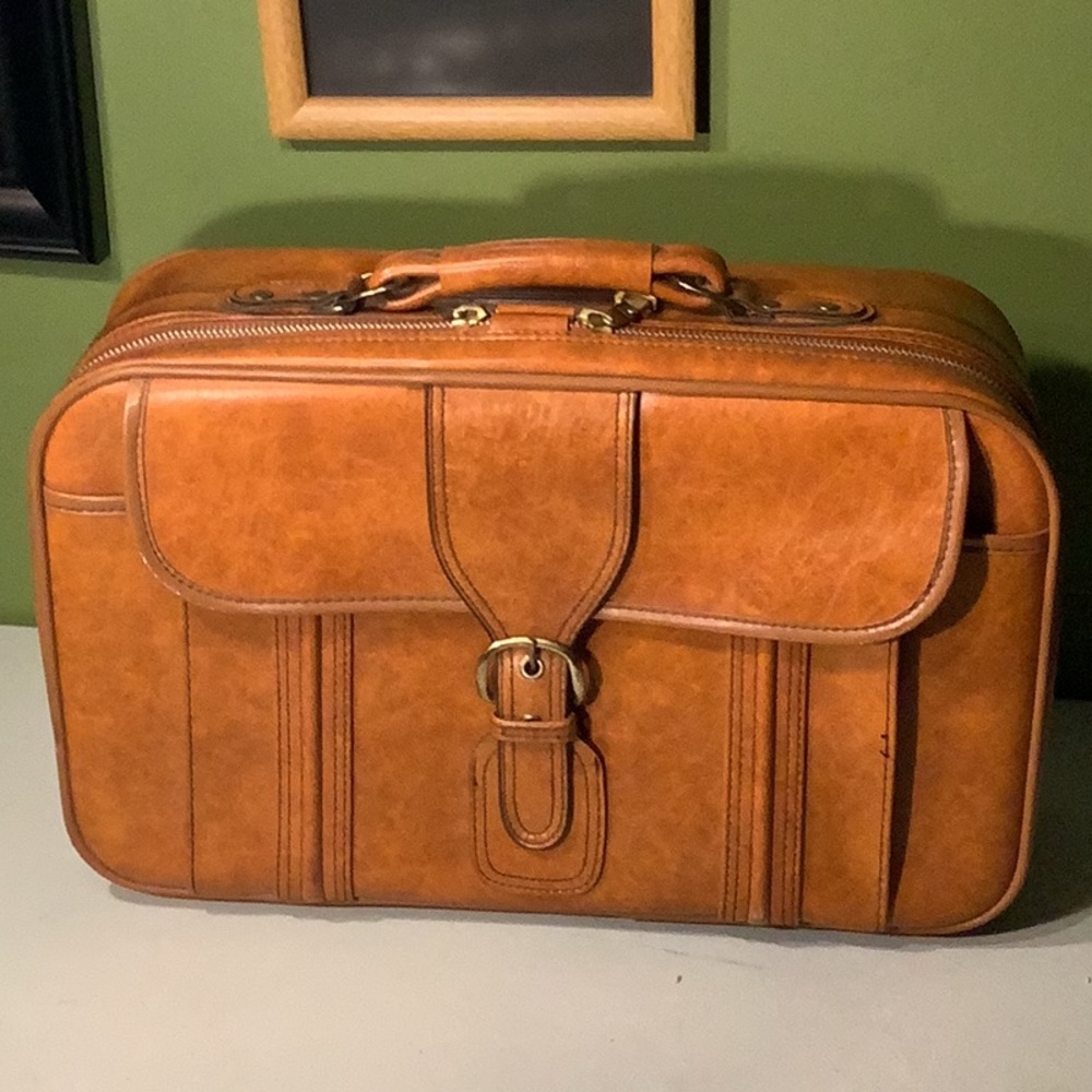 Travel Carryall Bag in Cognac Brown - Classic Vintage Style
